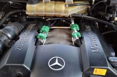 Der Motorraum des Mercedes ML350 3.8 170 KW mit einer Zavoli Autogasanlage
